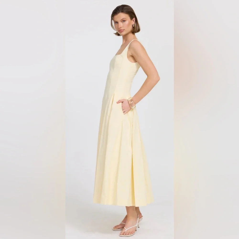 Sleeveless Square-Neck Midi Dress in Pale Yellow - Picture 3 of 15